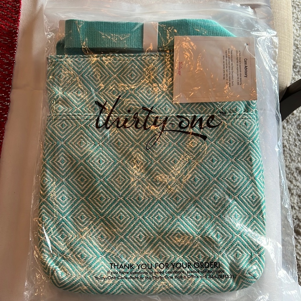 Thirty-one organizing shoulder bag.
